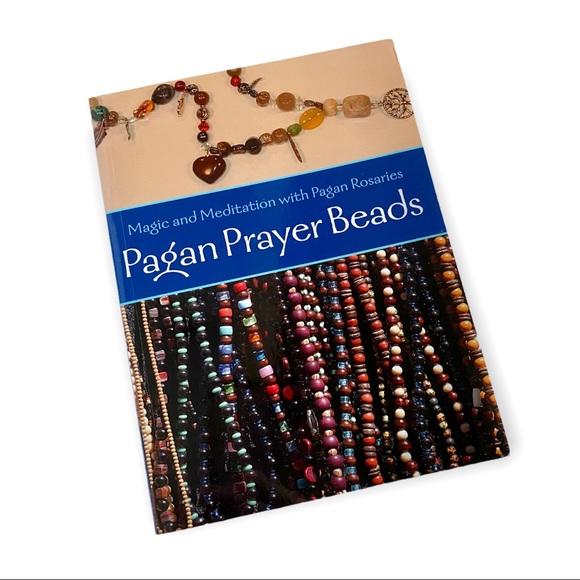 ๐ NEW BOOK: Pagan Prayer Beads | Magic and Meditation with Pagan Rosaries - Picture 2 of 9